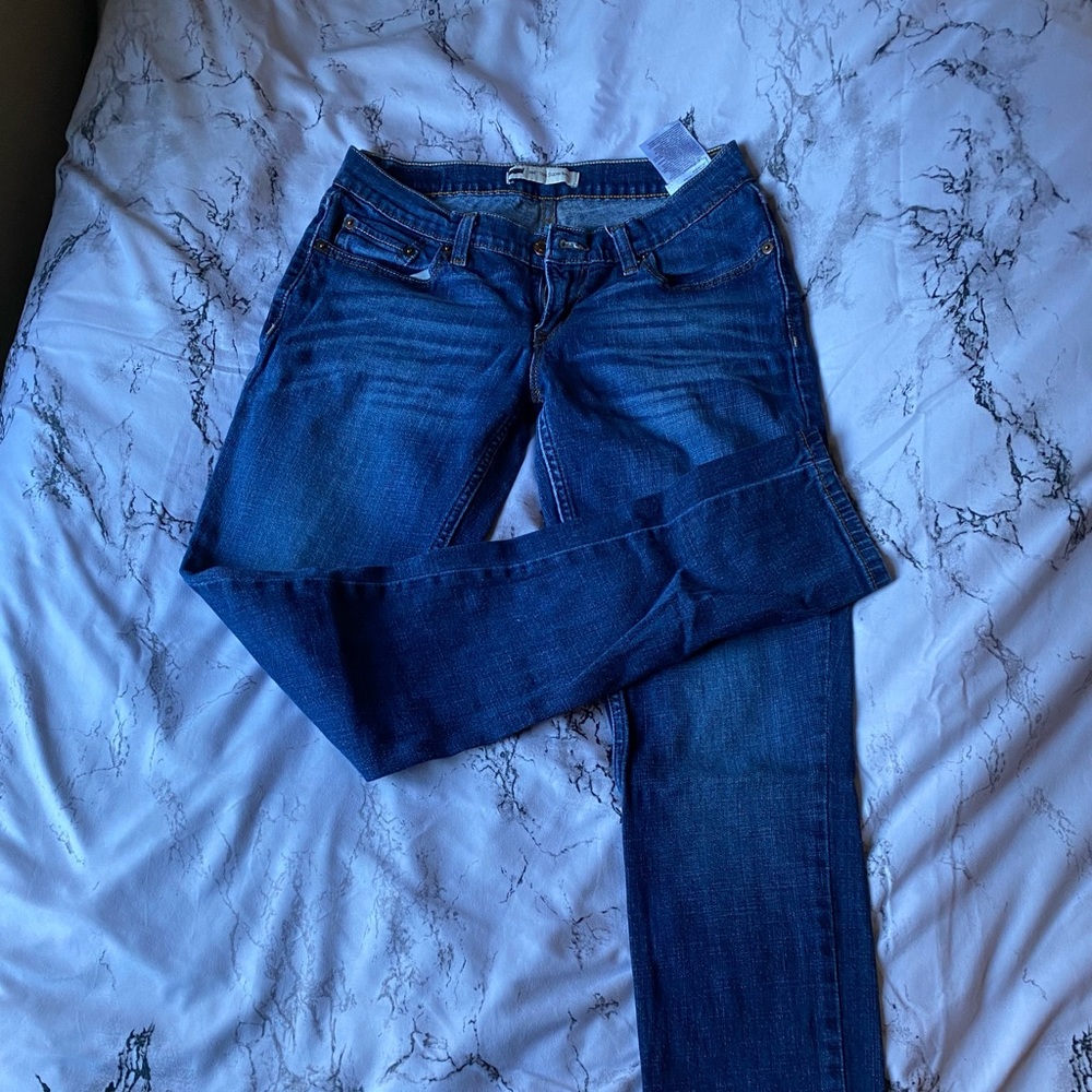 Levi 524 super low skinny jeans